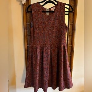 Tailored maroon amelia dress